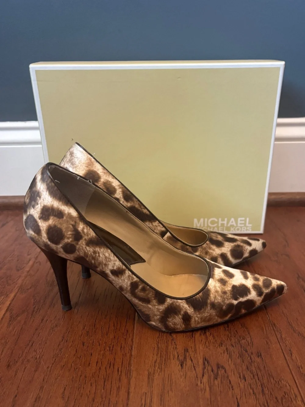 Leopard Michael Kors Pumps - Picture 3 of 6